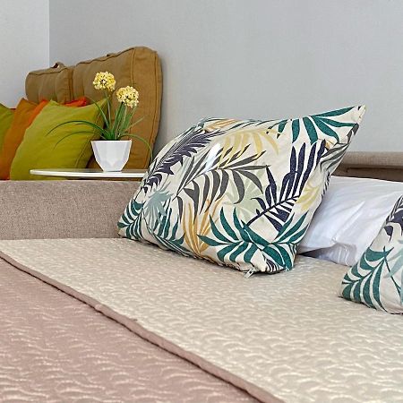 Studio With Access To The Garden. Open Pool. Beach Very Close. Wifi & Netflix Free Apartment Benalmádena Exterior foto