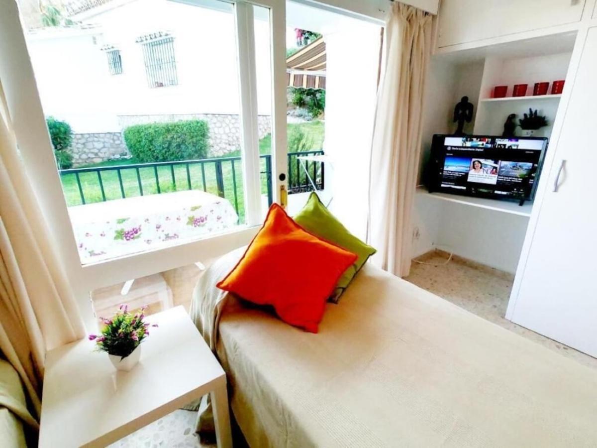 Studio With Access To The Garden. Open Pool. Beach Very Close. Wifi & Netflix Free Apartment Benalmádena Exterior foto
