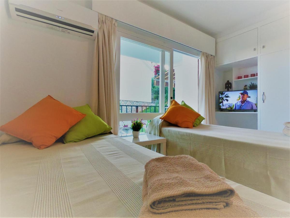 Studio With Access To The Garden. Open Pool. Beach Very Close. Wifi & Netflix Free Apartment Benalmádena Exterior foto